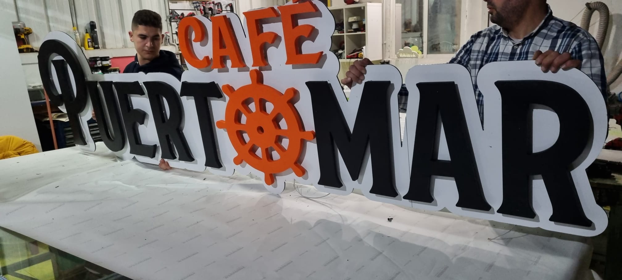 Proyecto de rotulación 26 - Impresiona Melilla, rótulos y señalética