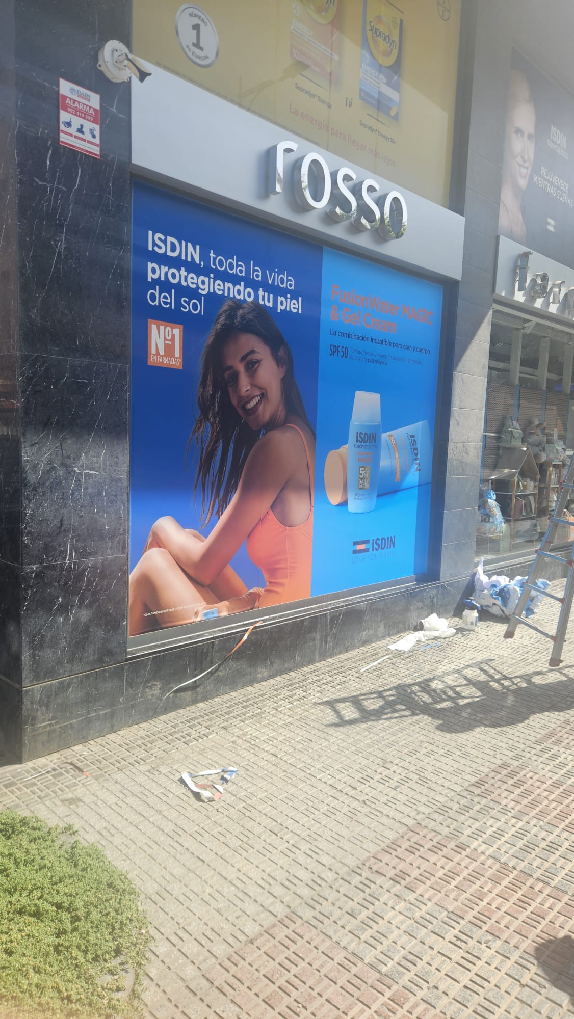 Proyecto de rotulación 61 - Impresiona Melilla, rótulos y señalética